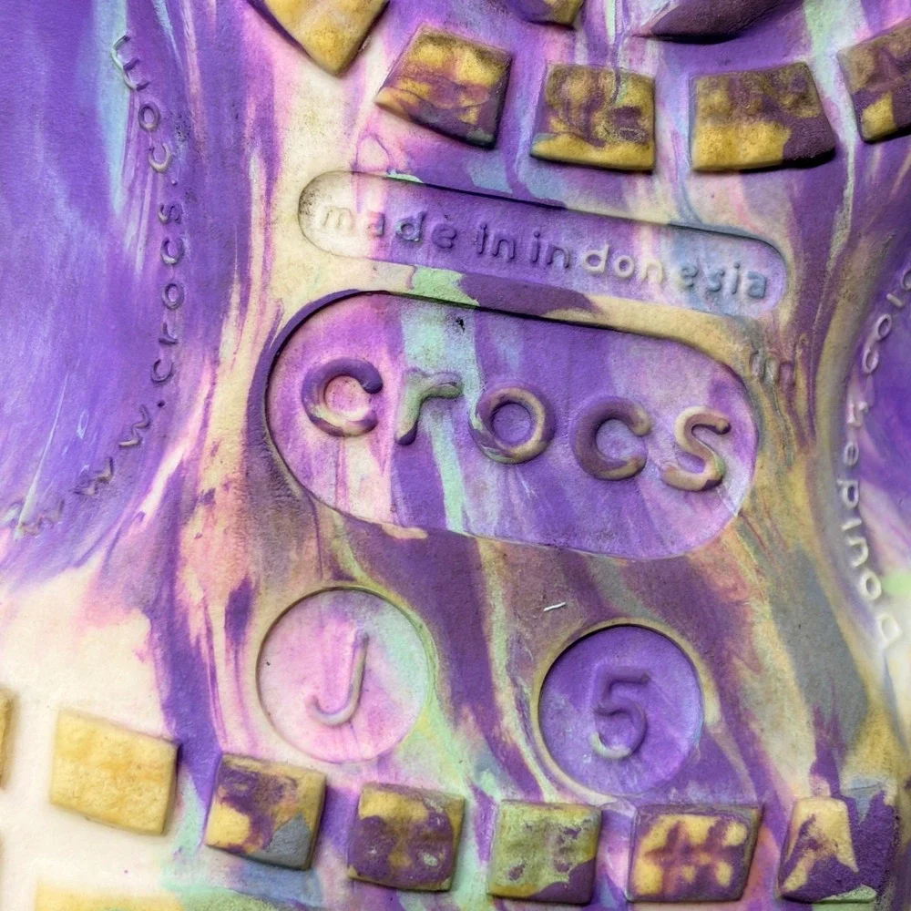 Crocs Classic Marbled Tie Dye Clogs J5 Big Kids Lavender Purple Y2K Fairycore